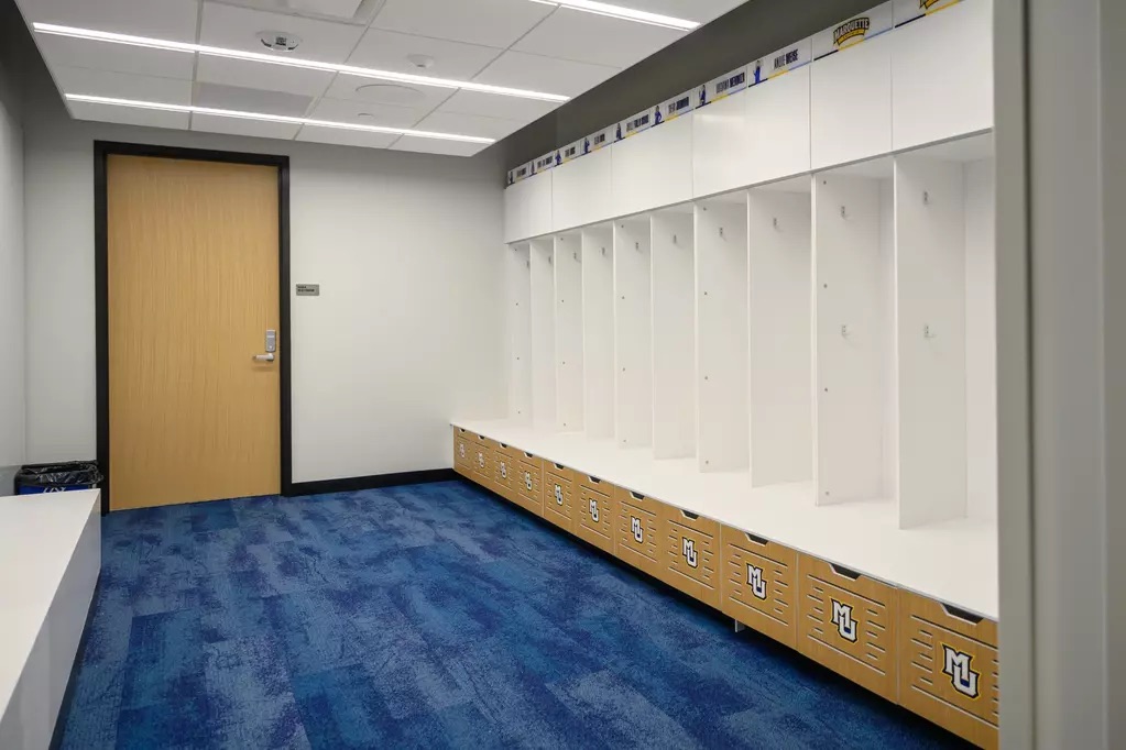 shield-lockers-marquette-golden-eagles-mens-tennis-lockers-1