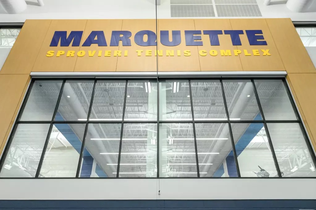 shield-lockers-marquette-golden-eagles-mens-tennis-lockers-10