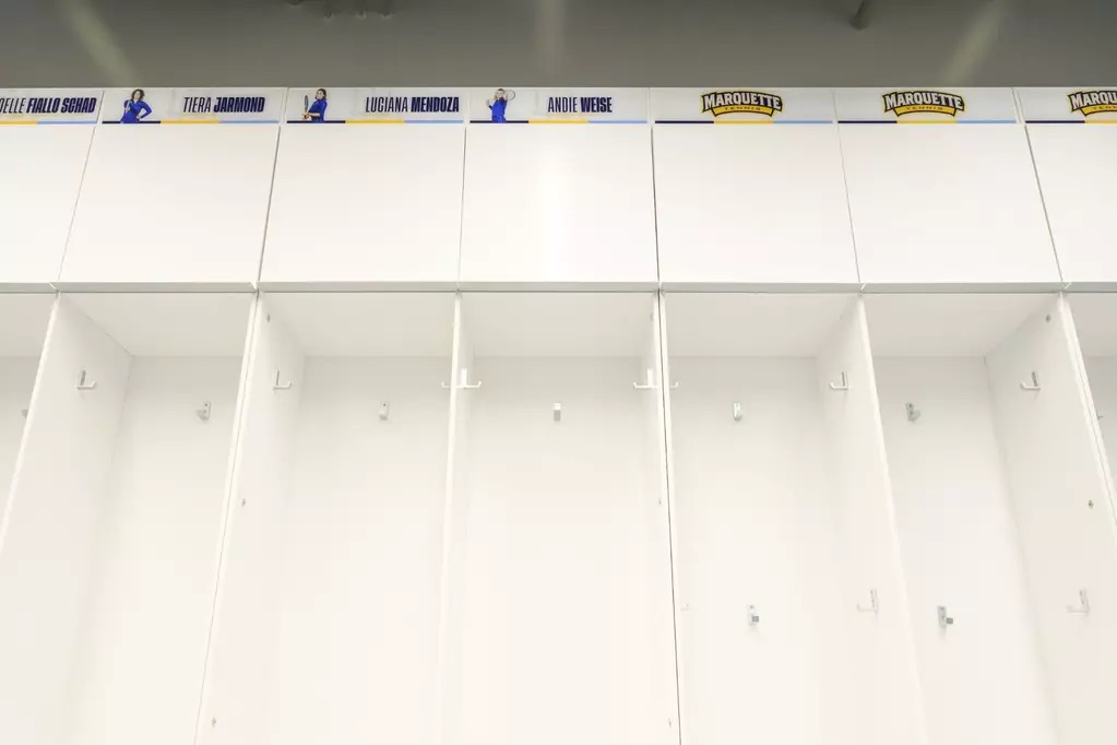 shield-lockers-marquette-golden-eagles-mens-tennis-lockers-6